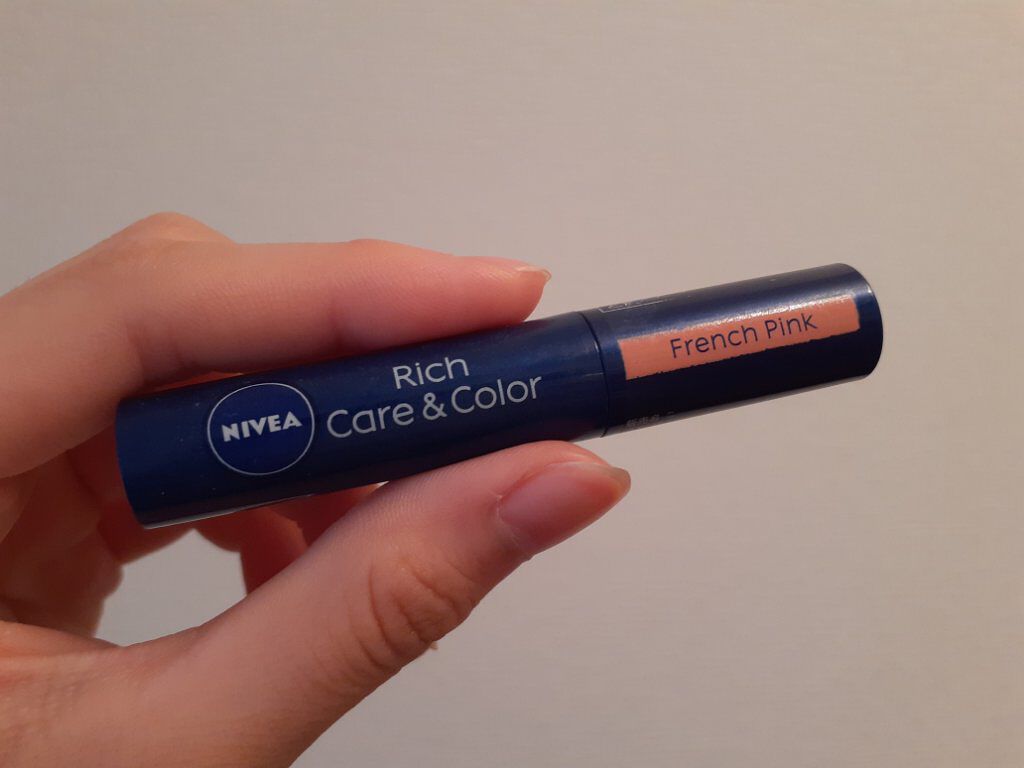 ニベア リッチケア＆カラーリップ/ニベア/リップクリームを使ったクチコミ（2枚目）