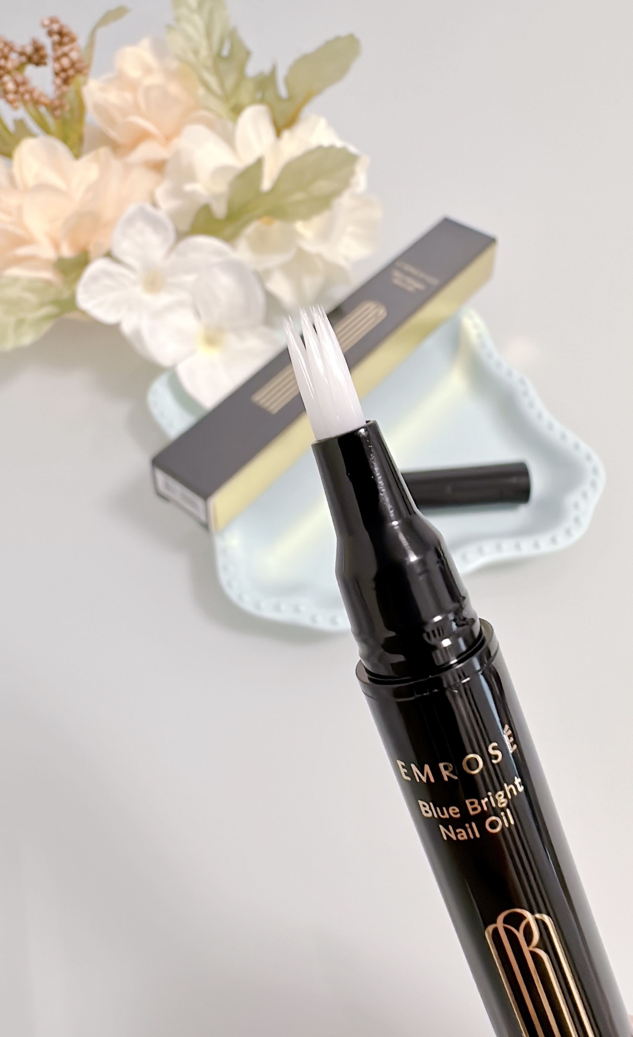 ブルーブライトネイルオイル/EMROSÉ/ネイルオイル・トリートメントを使ったクチコミ（2枚目）