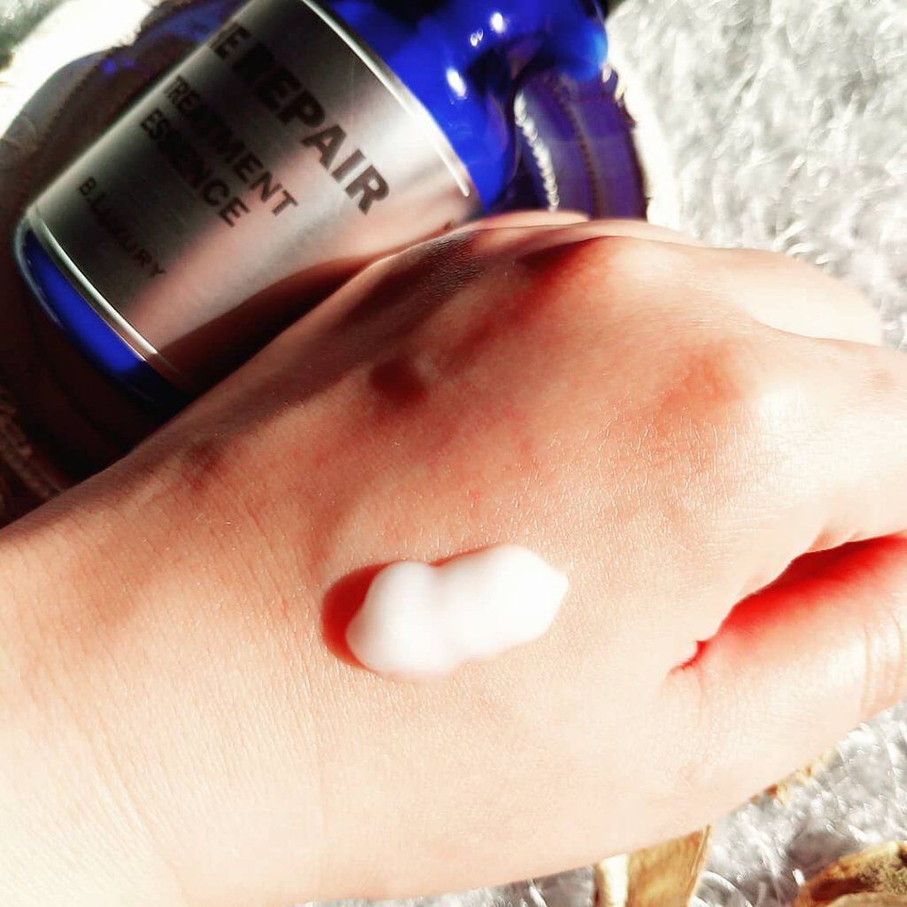 ビーラグジュアリー  ザ・リペア トリートメント美容液のクチコミ「乾燥ハイダメージに

紫外線や乾燥などのハイダメージ毛を集中補修·高保湿ケアしてくれる洗い流さ.....」（3枚目）