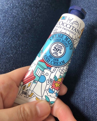 L'OCCITANE カラーユアシア ハンドクリームのクチコミ「ロクシタン　ハンドクリーム
シアバター20%配合

定番タイプはこれが2本目です。4/24に購.....」（1枚目）