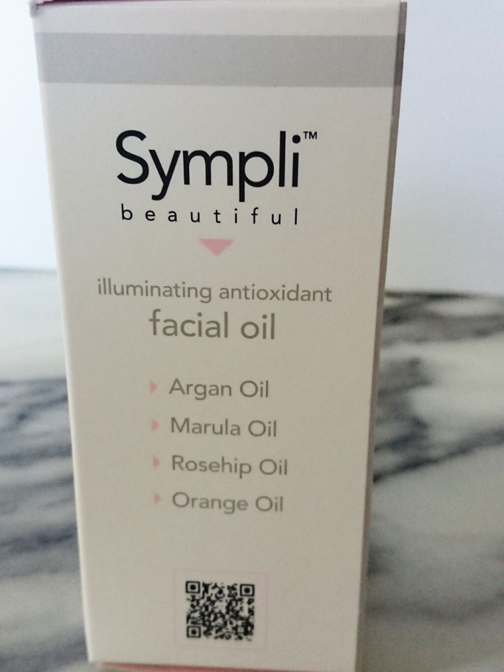 イルミネイティング アンチオキシダント フェイシャルオイル/Sympli Beautiful/フェイスオイルを使ったクチコミ（2枚目）