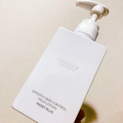 ミルクローション 300ml モイストプラス2個 スムーススキンコントロール4個 ミルクローション 300ml モイストプラス2個 スムーススキン