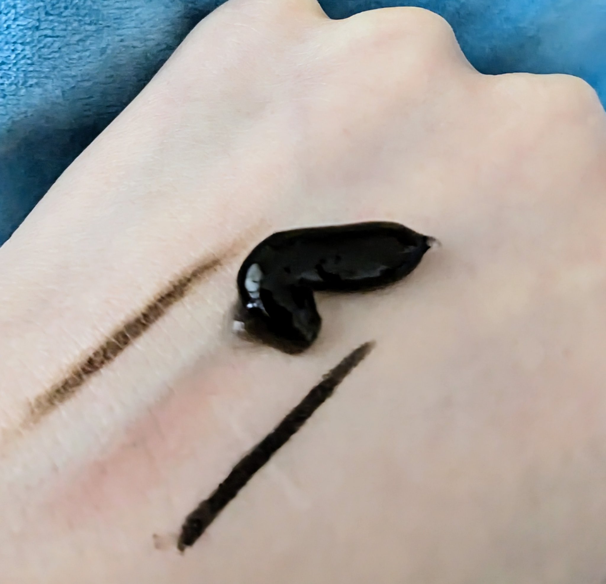 ビオレ おうちdeエステ メイク落とし マッサージブラックジェル/ビオレ/クレンジングジェルを使ったクチコミ（3枚目）