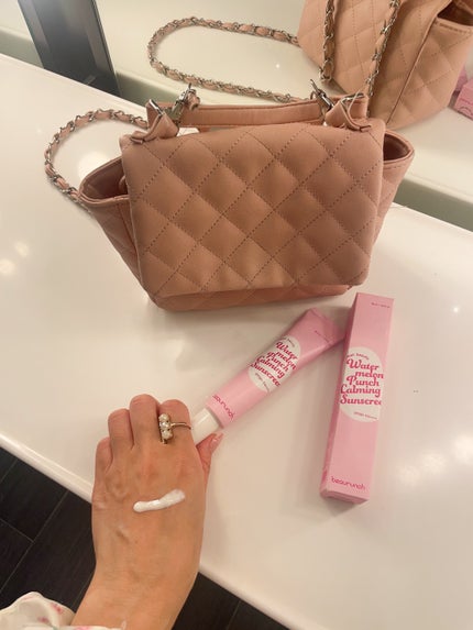 ウォーターメロン パンチ カミング サンスクリーン / スイカサンクリーム / SPF 50+ PA++++ /ビューランチ/日焼け止めクリームを使ったクチコミ(4枚目)