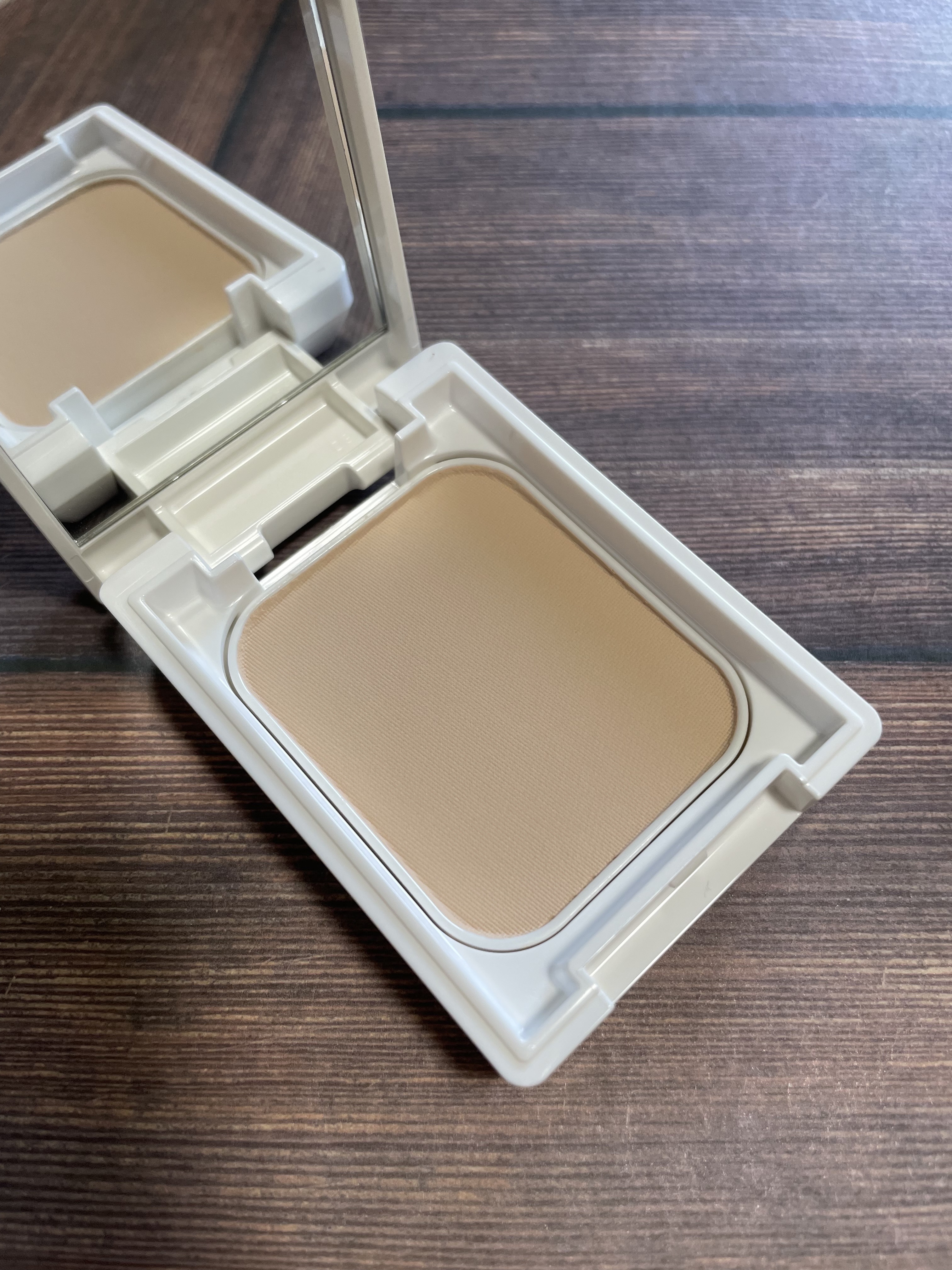 薬用フェイスプロテクトパウダー/IHADA/プレストパウダーを使ったクチコミ（2枚目）