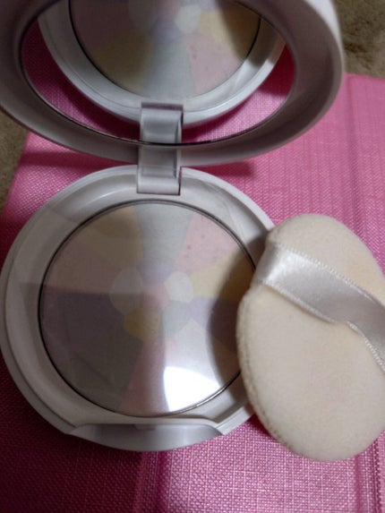 トーンアップ プレストパウダー/Visée/プレストパウダーを使ったクチコミ(3枚目)