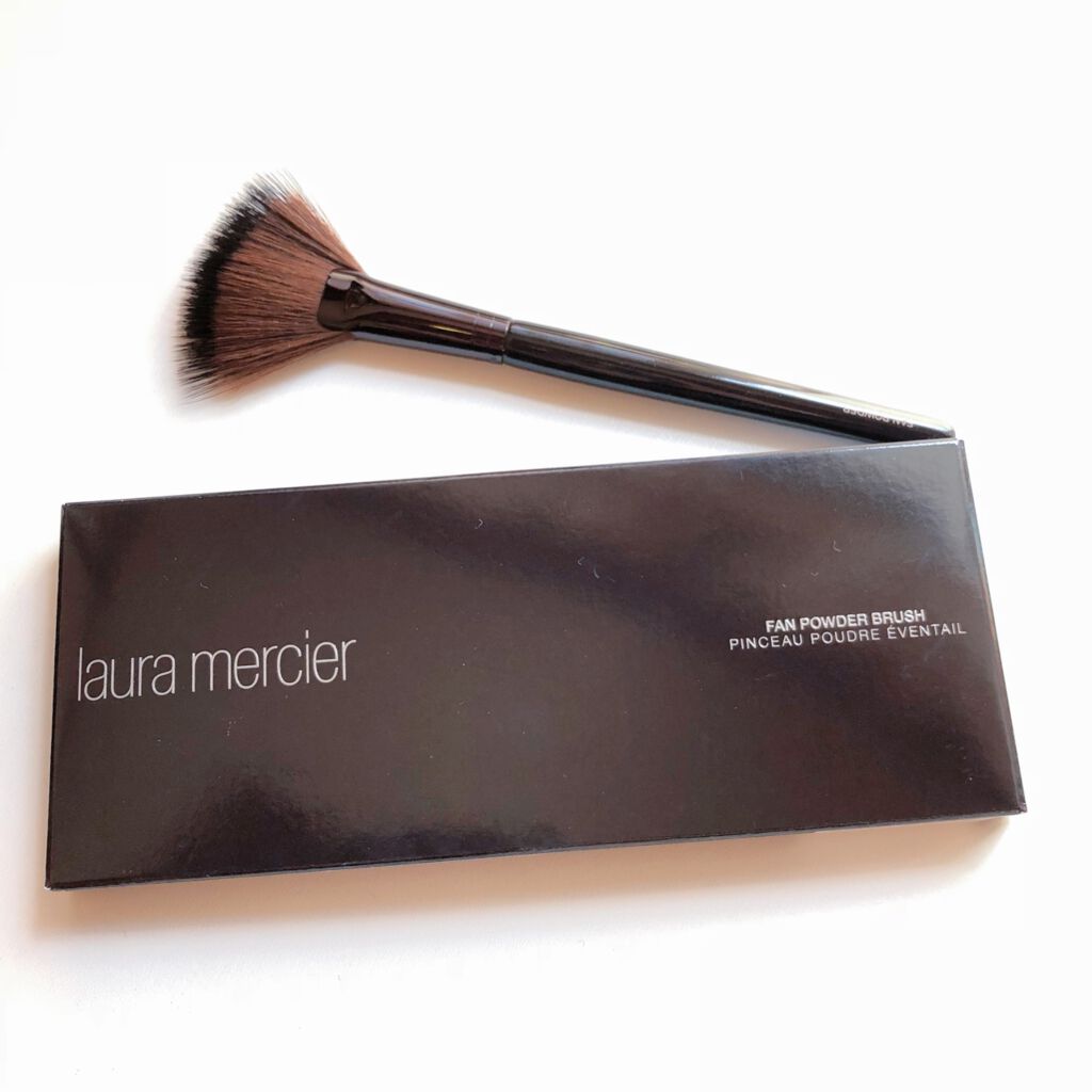 フェイスイルミネーター/ローラ メルシエ/パウダーハイライトを使ったクチコミ（2枚目）