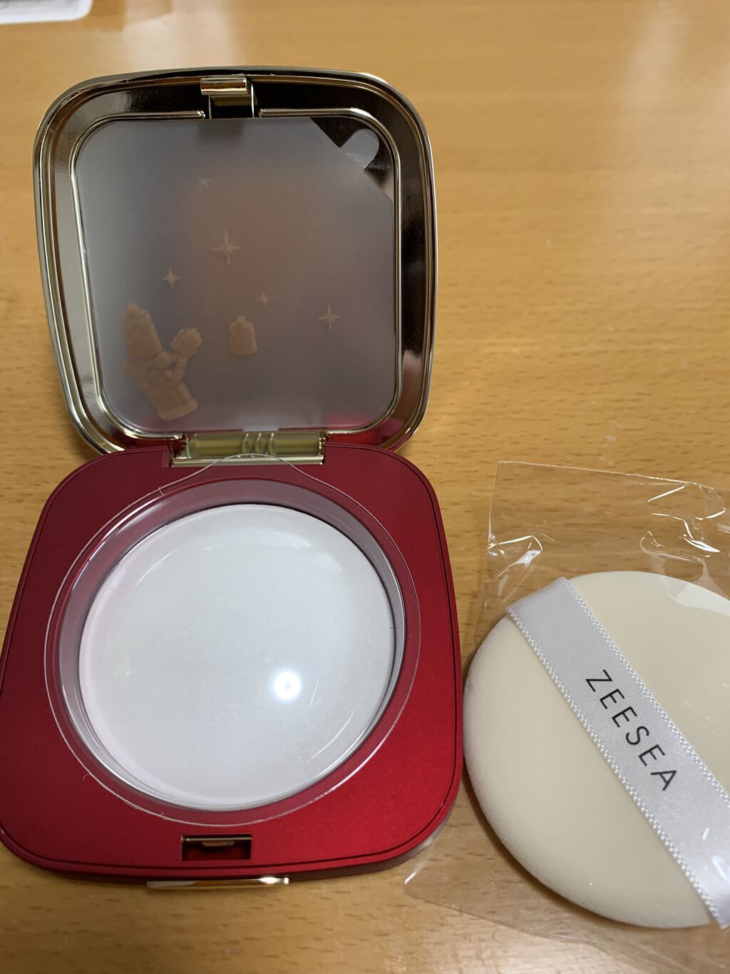 ZEESEA くるみ割り人形「ゼロ」粉感シルキーコンパクトパウダー/ZEESEA/プレストパウダーを使ったクチコミ（2枚目）