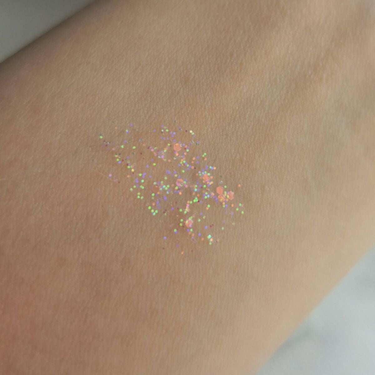 ダイヤモンドシリーズ 星空リキッドアイシャドウ/ZEESEA/リキッドアイシャドウを使ったクチコミ(2枚目)