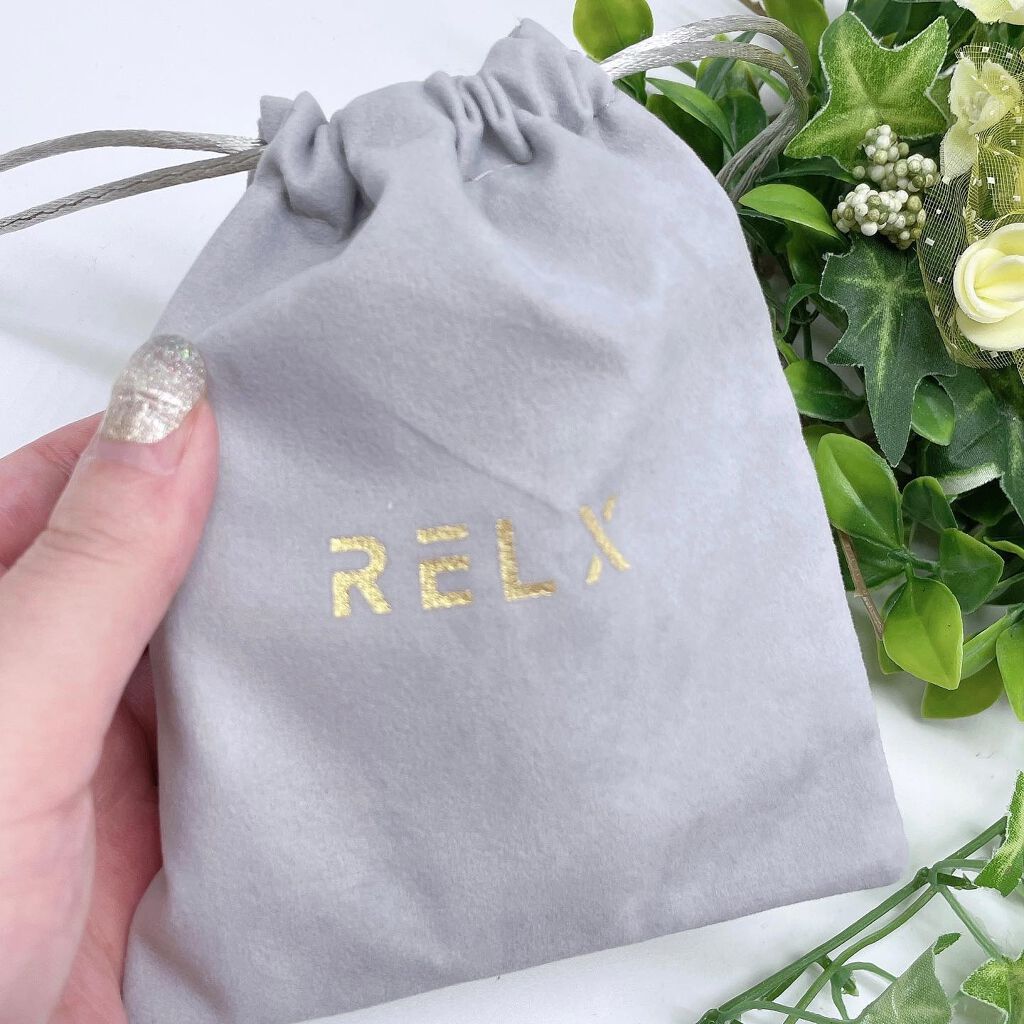 AKANE on LIPS 「RELXネックウォーマー✨首の疲れを私が感じてるって事は皆さん..」(4枚目)