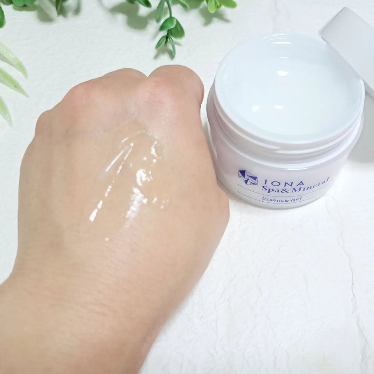 エッセンス ジェル/イオナ スパ&ミネラル/オールインワン化粧品を使ったクチコミ(4枚目)