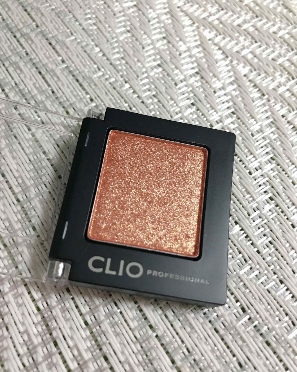 プロ シングル シャドウ/CLIO/単色アイシャドウを使ったクチコミ(2枚目)