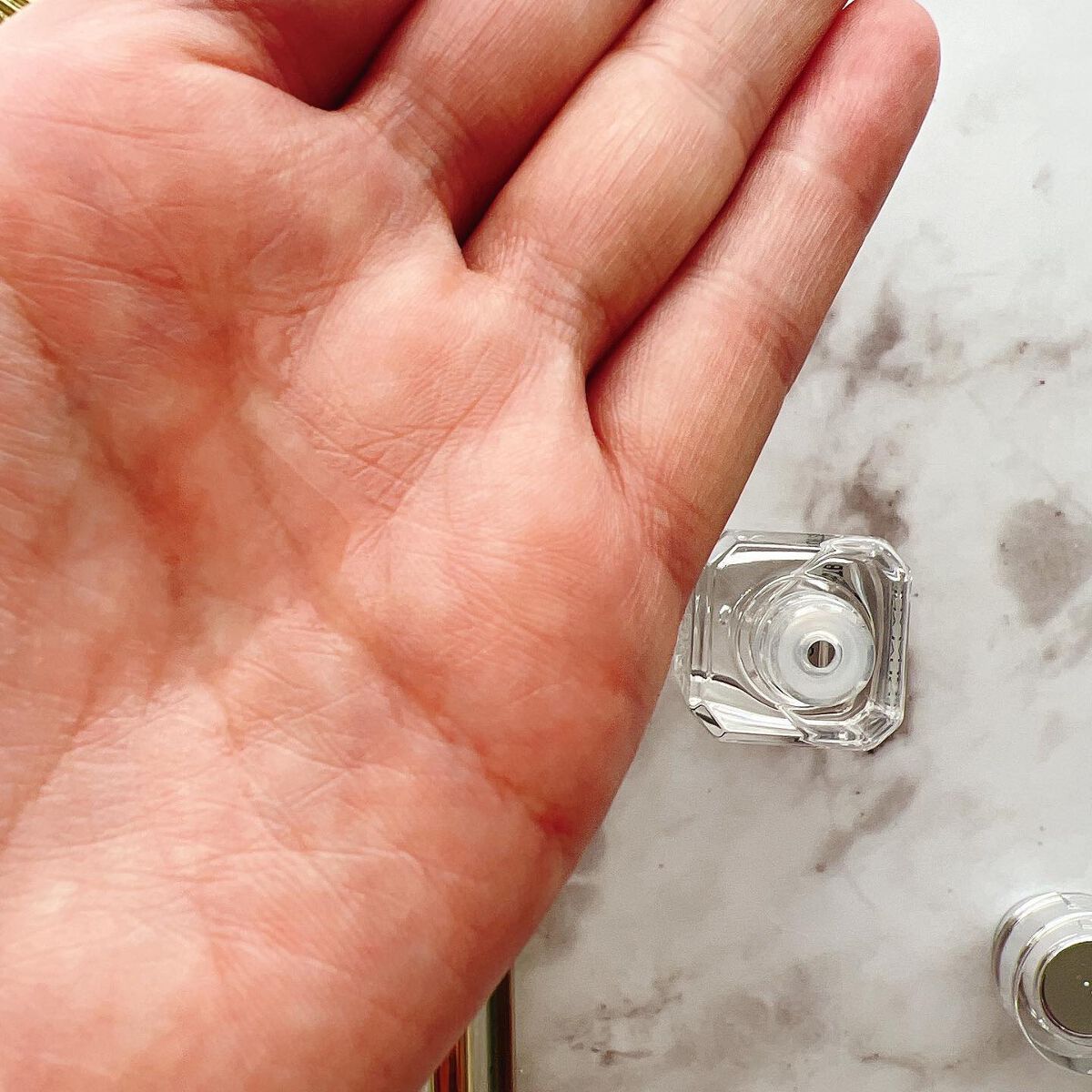 高品位「スクワラン」/HABA/フェイスオイルを使ったクチコミ(4枚目)