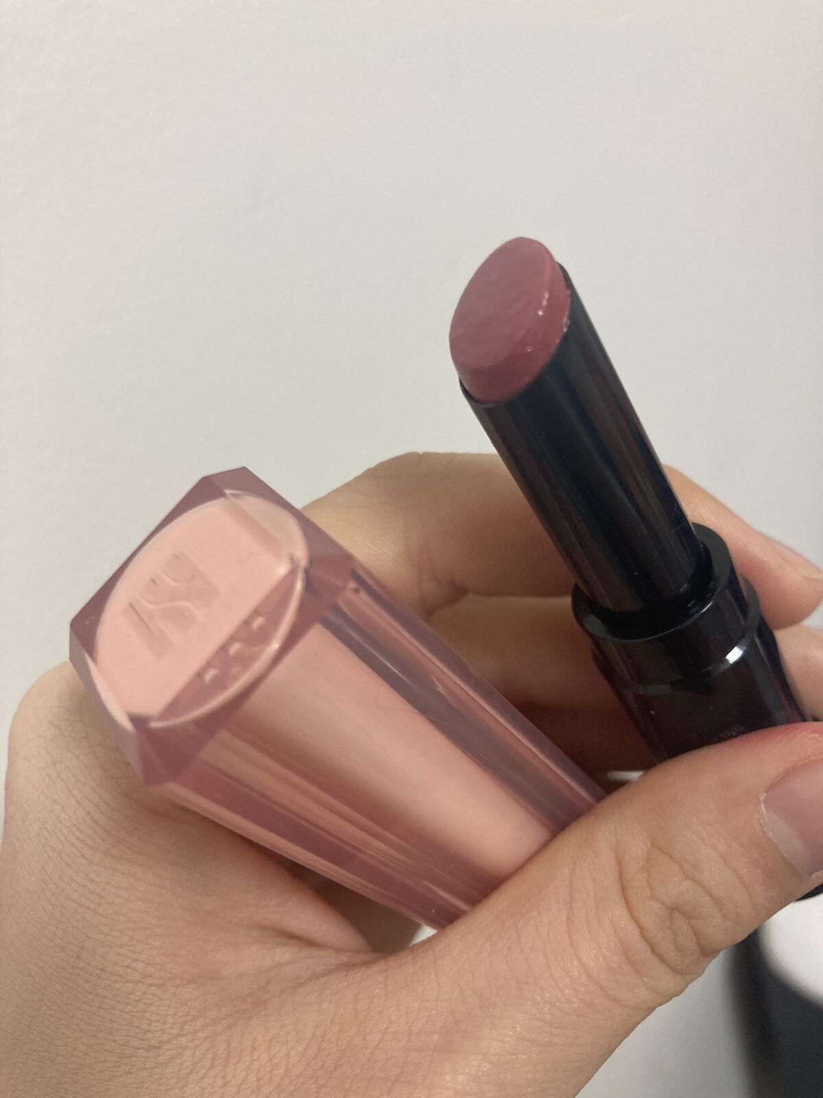 センシュアル ヌードバーム/HERA/リップバームを使ったクチコミ（2枚目）