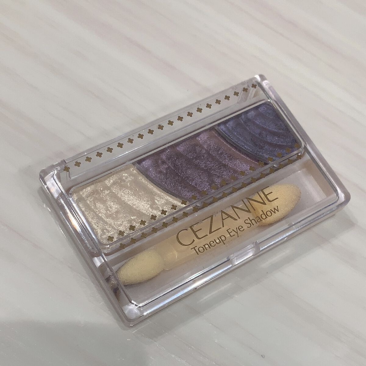 トーンアップアイシャドウ/CEZANNE/アイシャドウパレットを使ったクチコミ（2枚目）