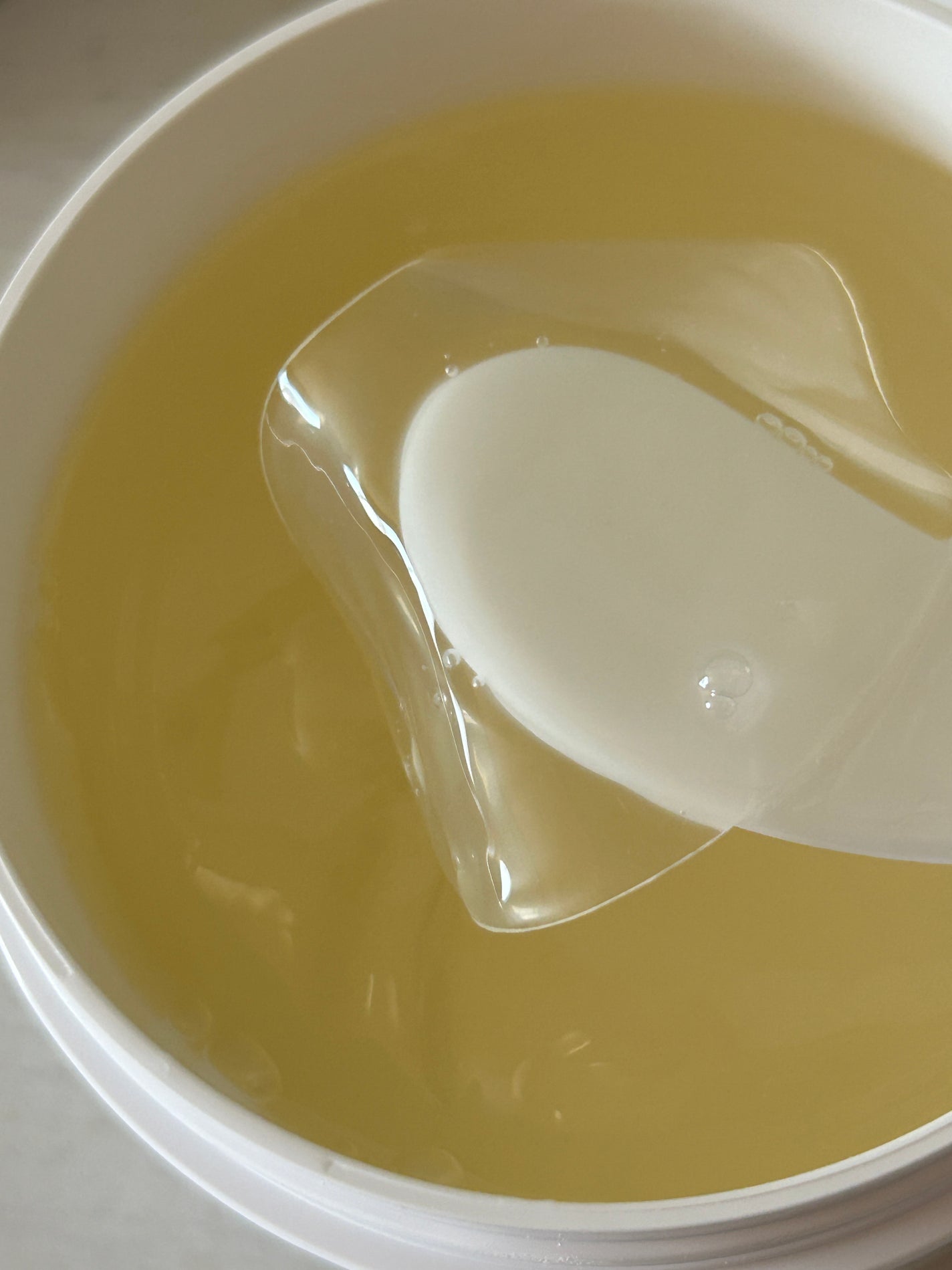 バイオームビタC黒クマアイパッチ/UIQ/シートマスク・パックを使ったクチコミ(2枚目)