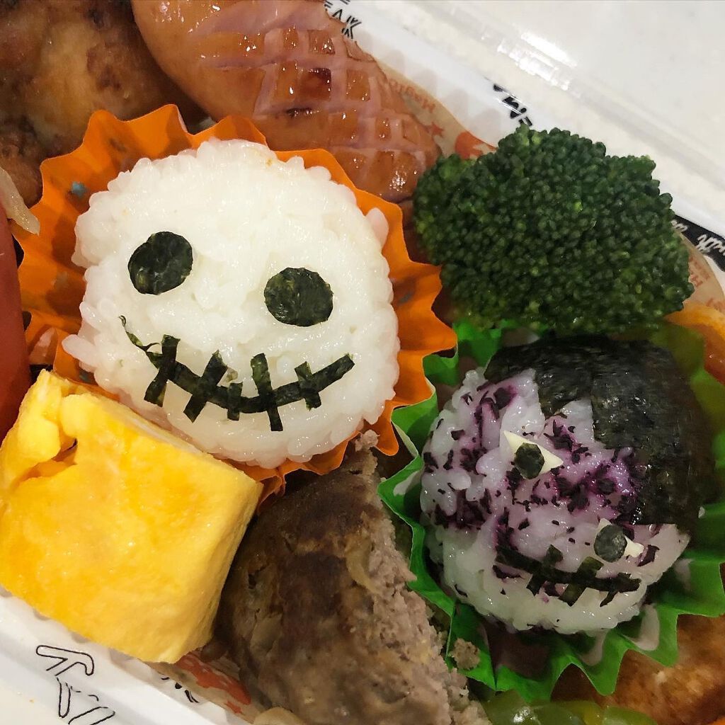 cst on LIPS 「この1ヶ月…数回やけどもキャラ弁頑張った。笑毎日している人すご..」(6枚目)