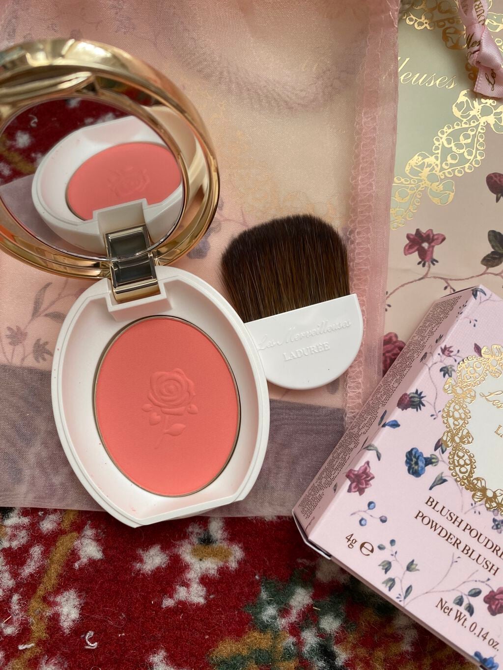 パウダーブラッシュ/レ・メルヴェイユーズ ラデュレ/パウダーチークを使ったクチコミ(1枚目)