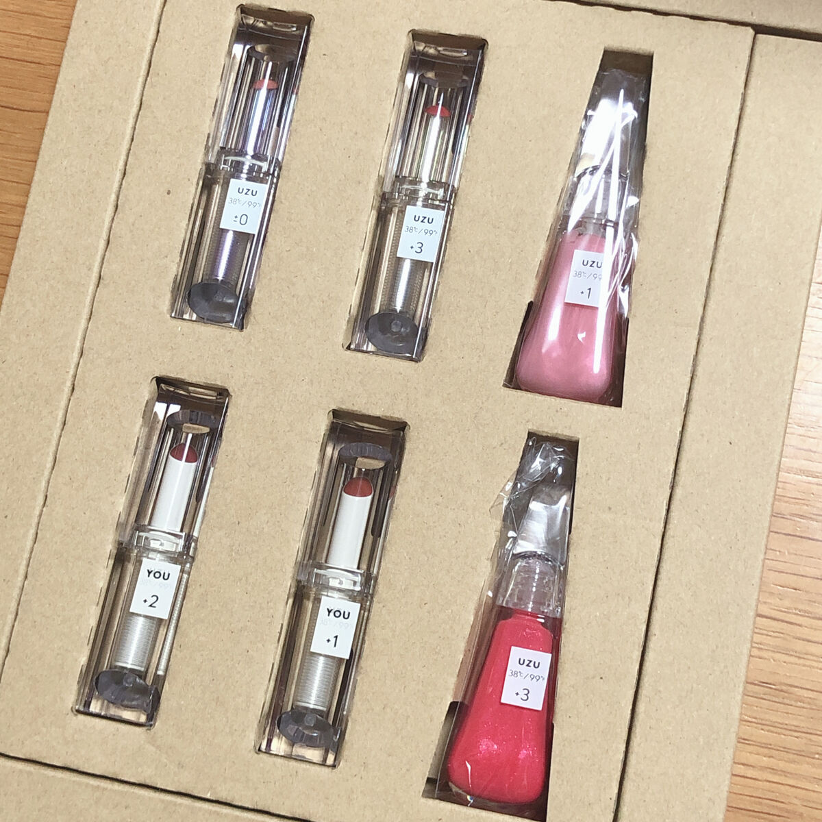 38°c/99°F   LIP COLLECTION BOOK RED edition/宝島社/雑誌を使ったクチコミ（3枚目）