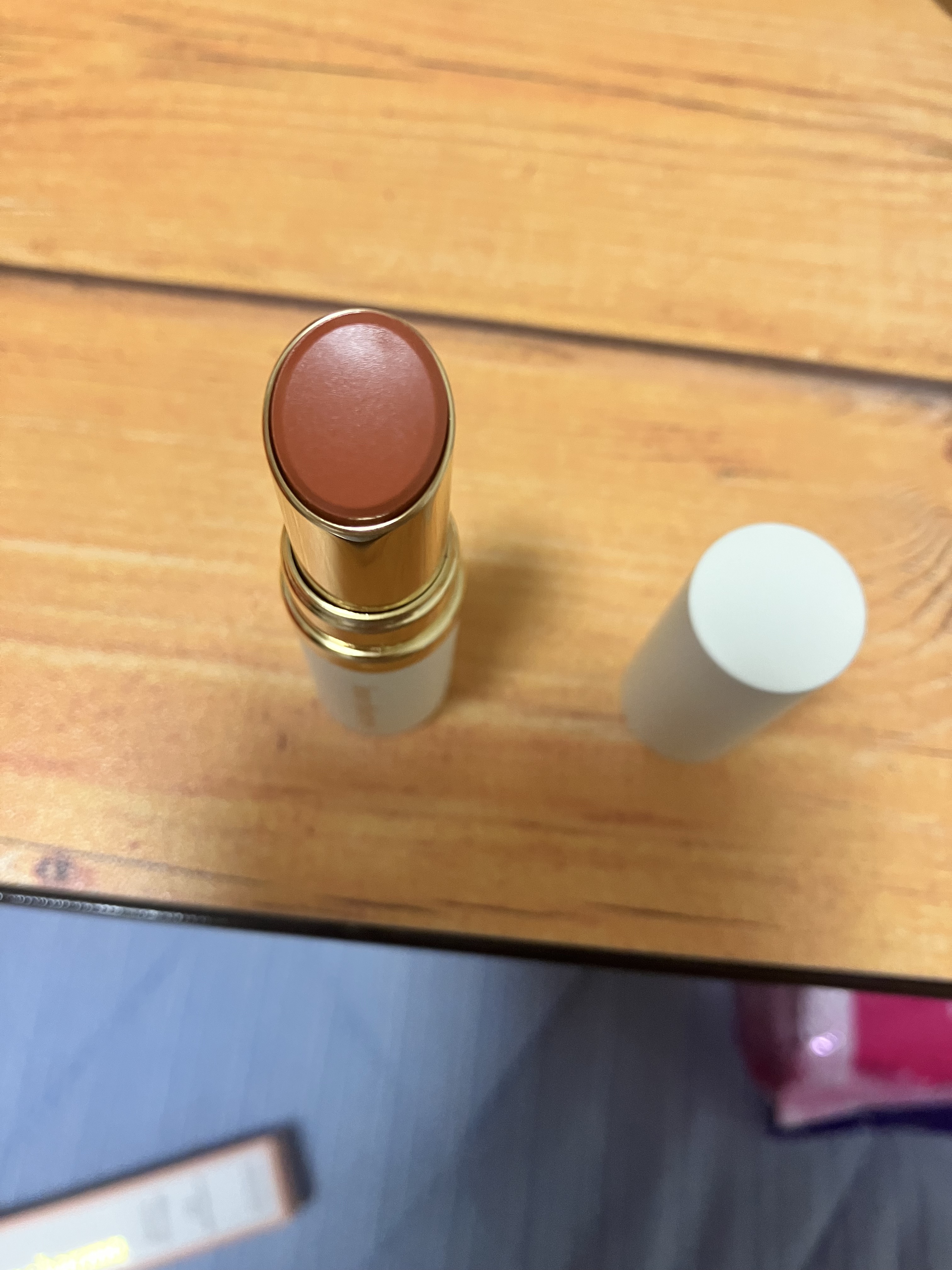 フォーエバー フィット ルージュ/leur charme/口紅を使ったクチコミ（2枚目）