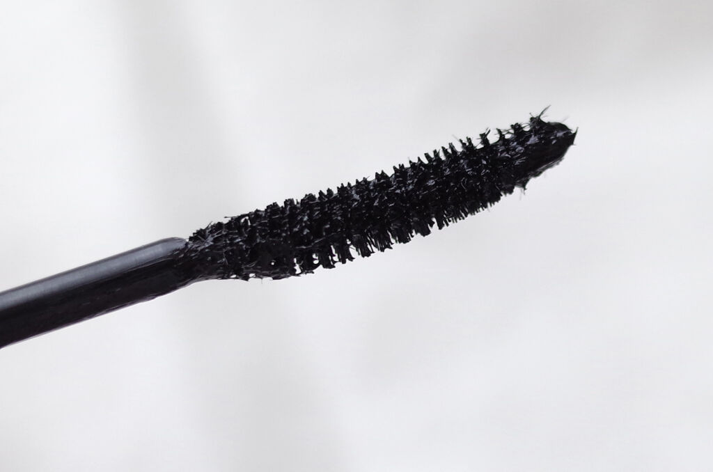 ザショッキングカラ 01 エクストリームボリューム/TONYMOLY/マスカラを使ったクチコミ（3枚目）