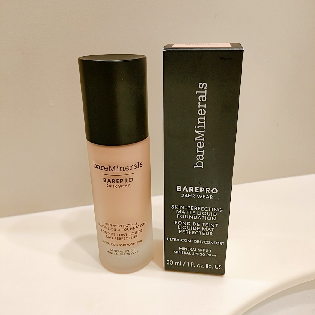 ベアプロ 24HR リキッド ファンデーション ライト 21 ニュートラル/bareMinerals/リキッドファンデーションを使ったクチコミ（1枚目）
