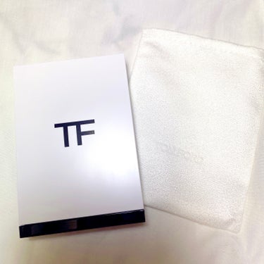 アイ カラー クォード 30R インソレント ローズ/TOM FORD BEAUTY/アイシャドウパレットを使ったクチコミ（1枚目）