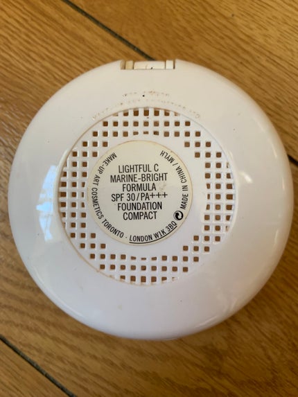 ライトフル C+ SPF 50 クイック フィニッシュ クッション コンパクト/M・A・C/クッションファンデーションを使ったクチコミ(3枚目)