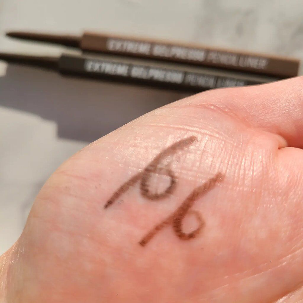 エクストリームジェルプレッソペンシルライナー/CLIO/ペンシルアイライナーを使ったクチコミ（3枚目）