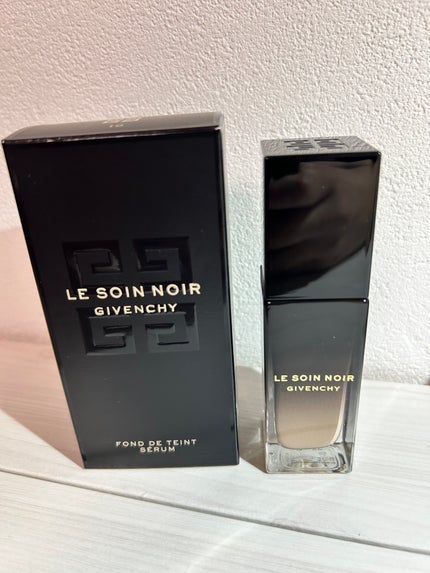 ソワン ノワール セラム ファンデーション/GIVENCHY/リキッドファンデーションを使ったクチコミ(2枚目)