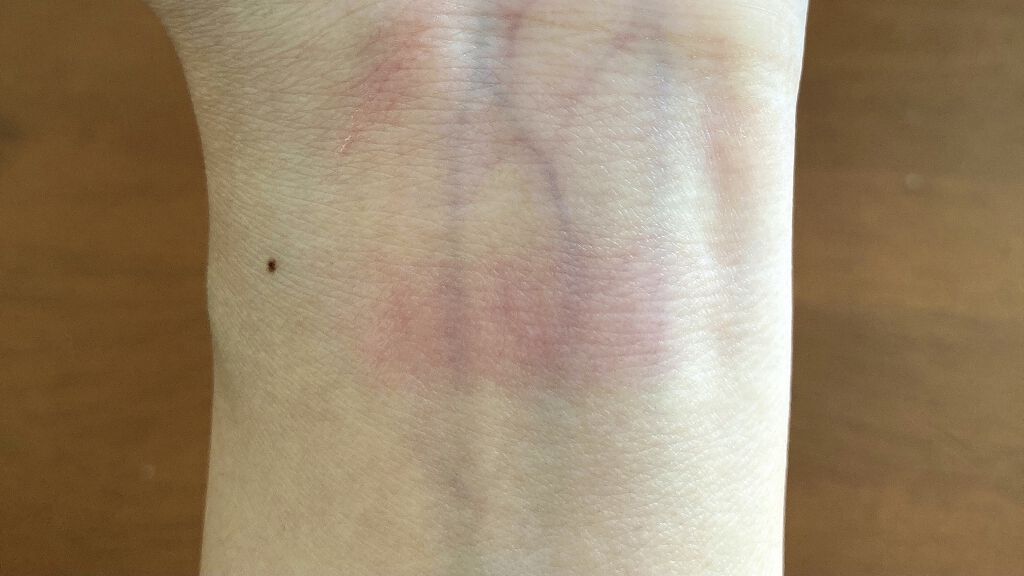 アピュー ジューシーパン カラーリップバーム PK01　いちごミルク/A’pieu/リップバームを使ったクチコミ（2枚目）