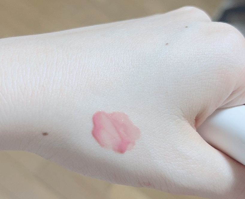 アップトゥーミー　ハグマイリップ　カラーロックプランパー 102 ポピーメロウ（限定色）/up2me/リッププランパーを使ったクチコミ（2枚目）