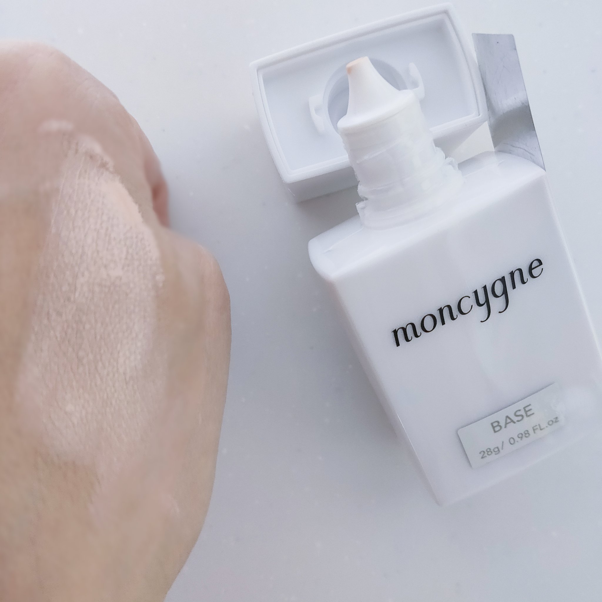 モンシーニュ ベース/moncygne/化粧下地を使ったクチコミ（3枚目）