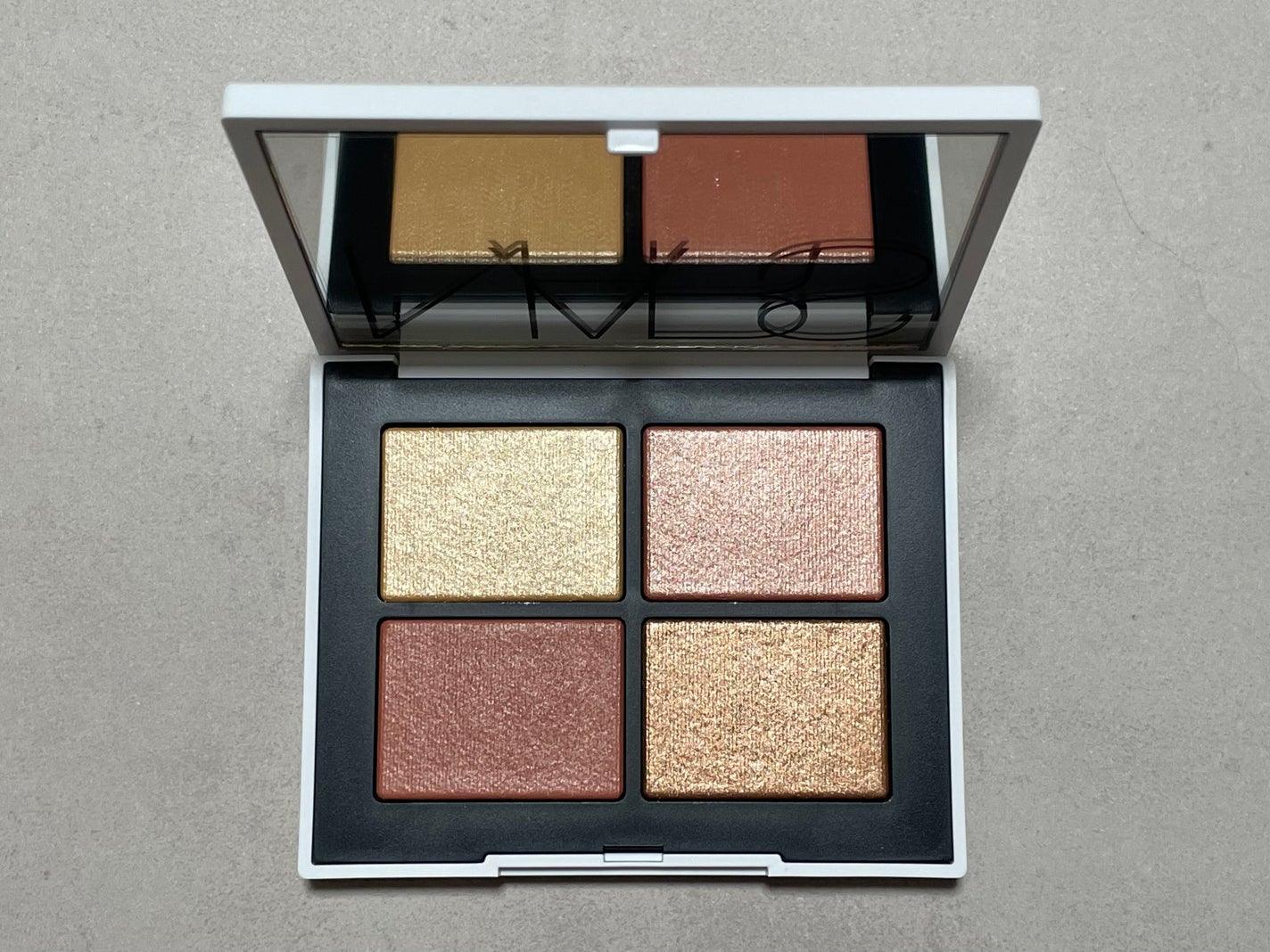 ライトリフレクティング クワッドアイシャドー/NARS/アイシャドウパレットを使ったクチコミ(1枚目)