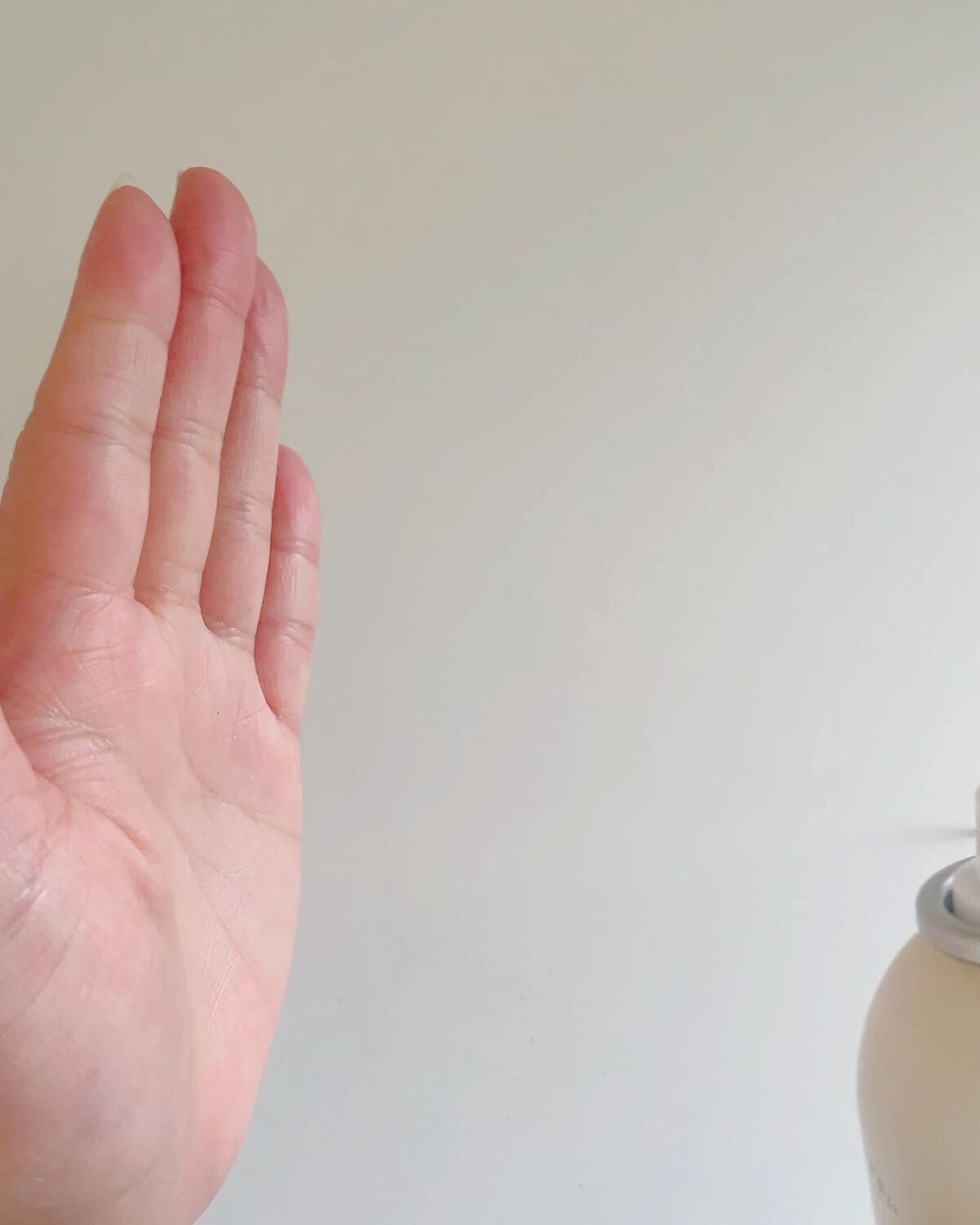 8x4 アロマスイッチ スプレー マンハッタンリネンの香り/８ｘ４/デオドラント・制汗剤を使ったクチコミ（3枚目）