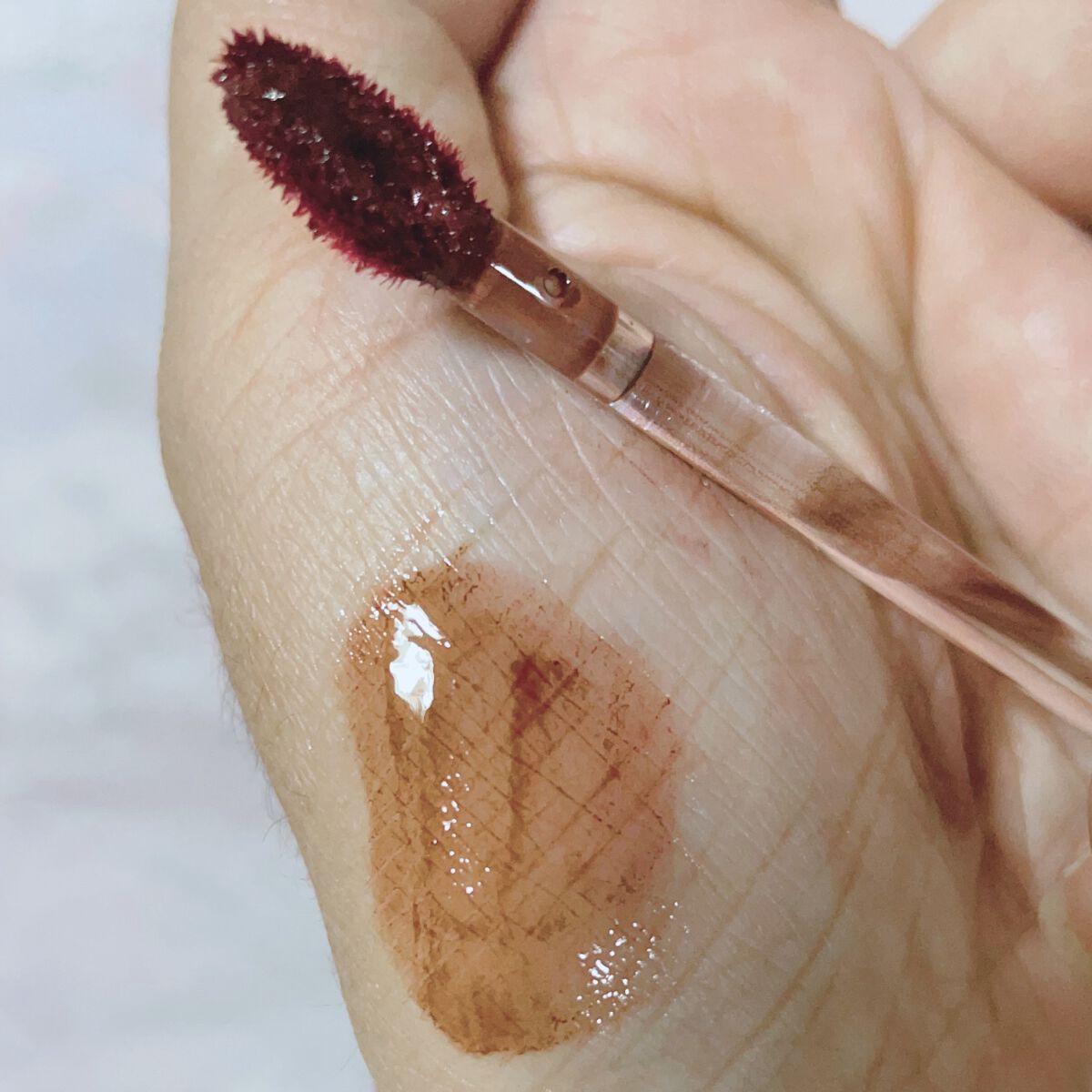 ムードインハンサーウォーターリキッドグロウ W010 リマーカブル(日本限定色)/hince/口紅を使ったクチコミ（2枚目）