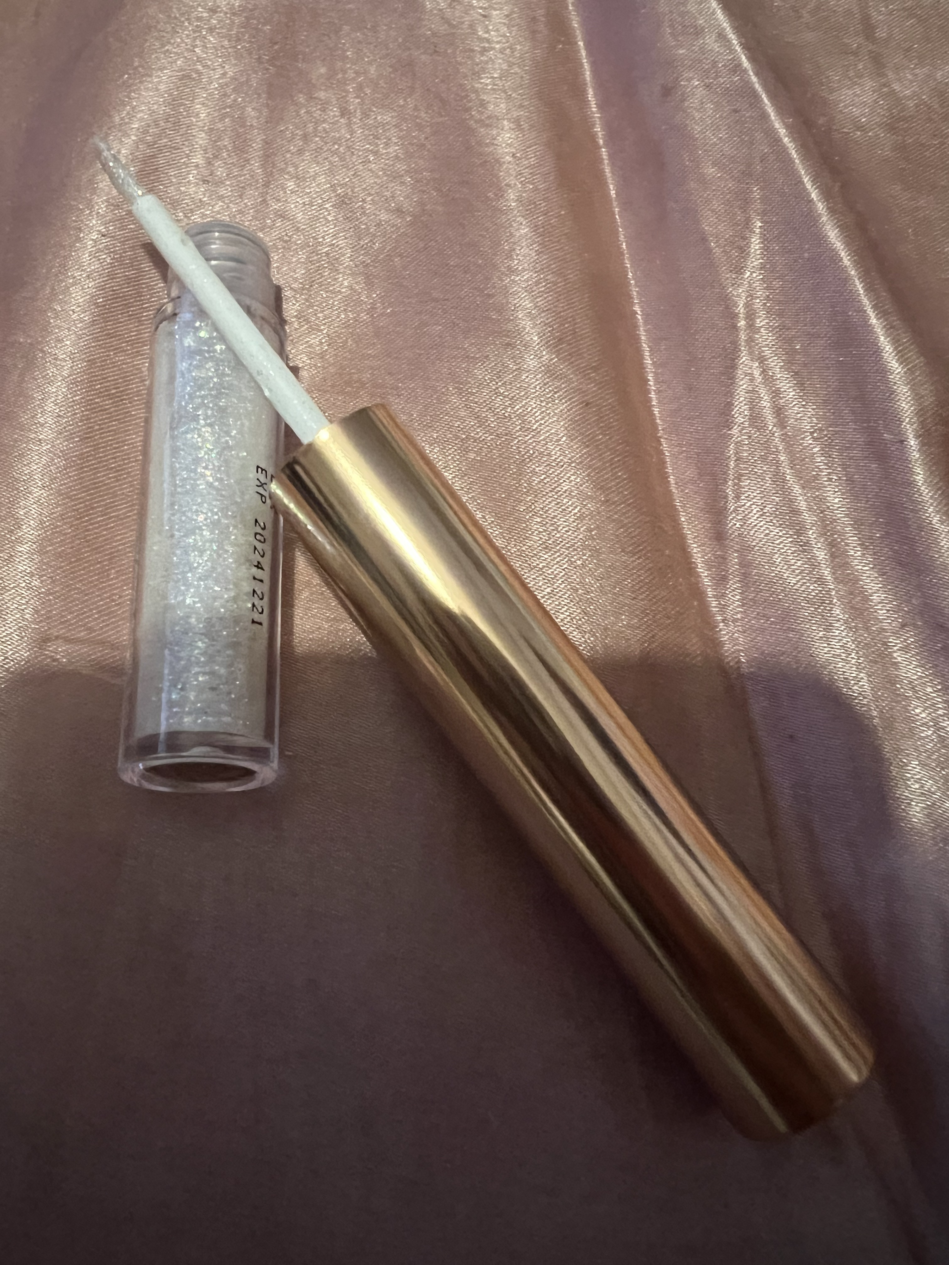 トゥインクルグリッター/VAVI MELLO/グリッターを使ったクチコミ（2枚目）