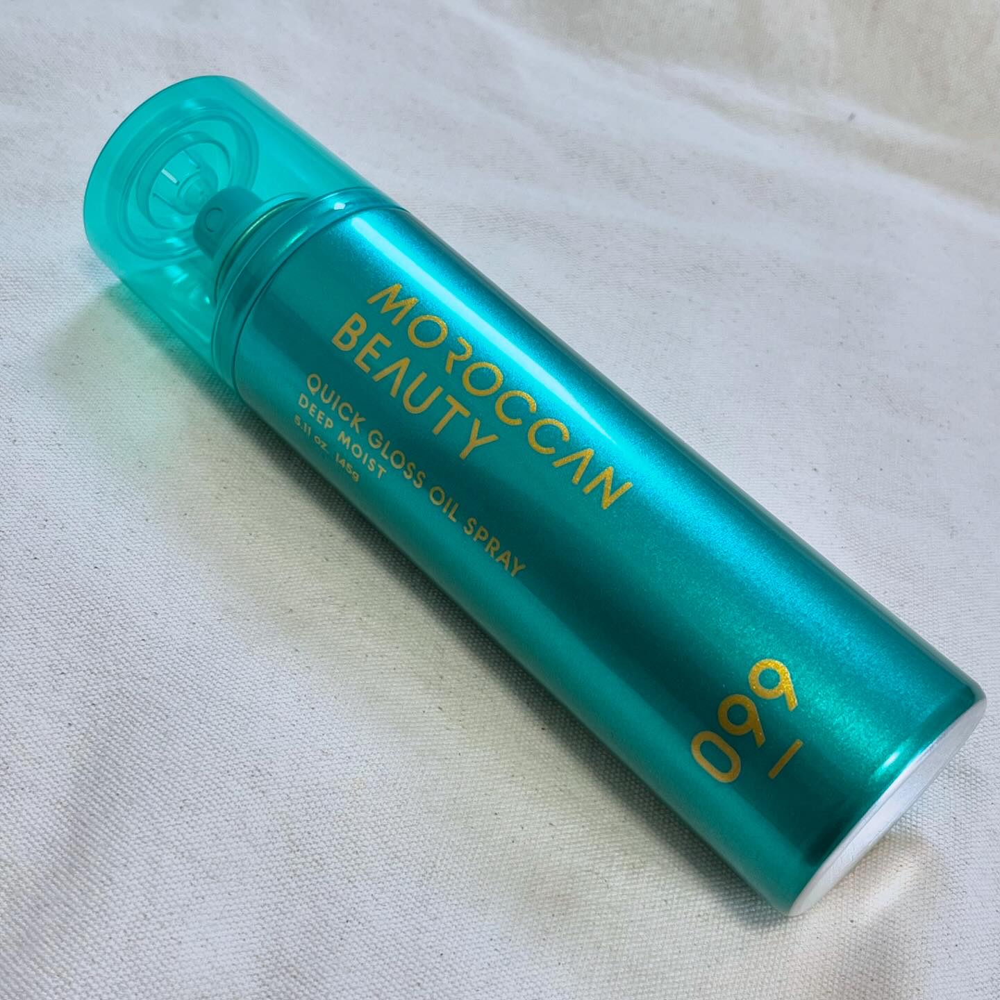 モロッカンビューティ ディープモイスト クイックグロス オイルスプレー/モロッカンビューティ/ヘアスプレーを使ったクチコミ（1枚目）