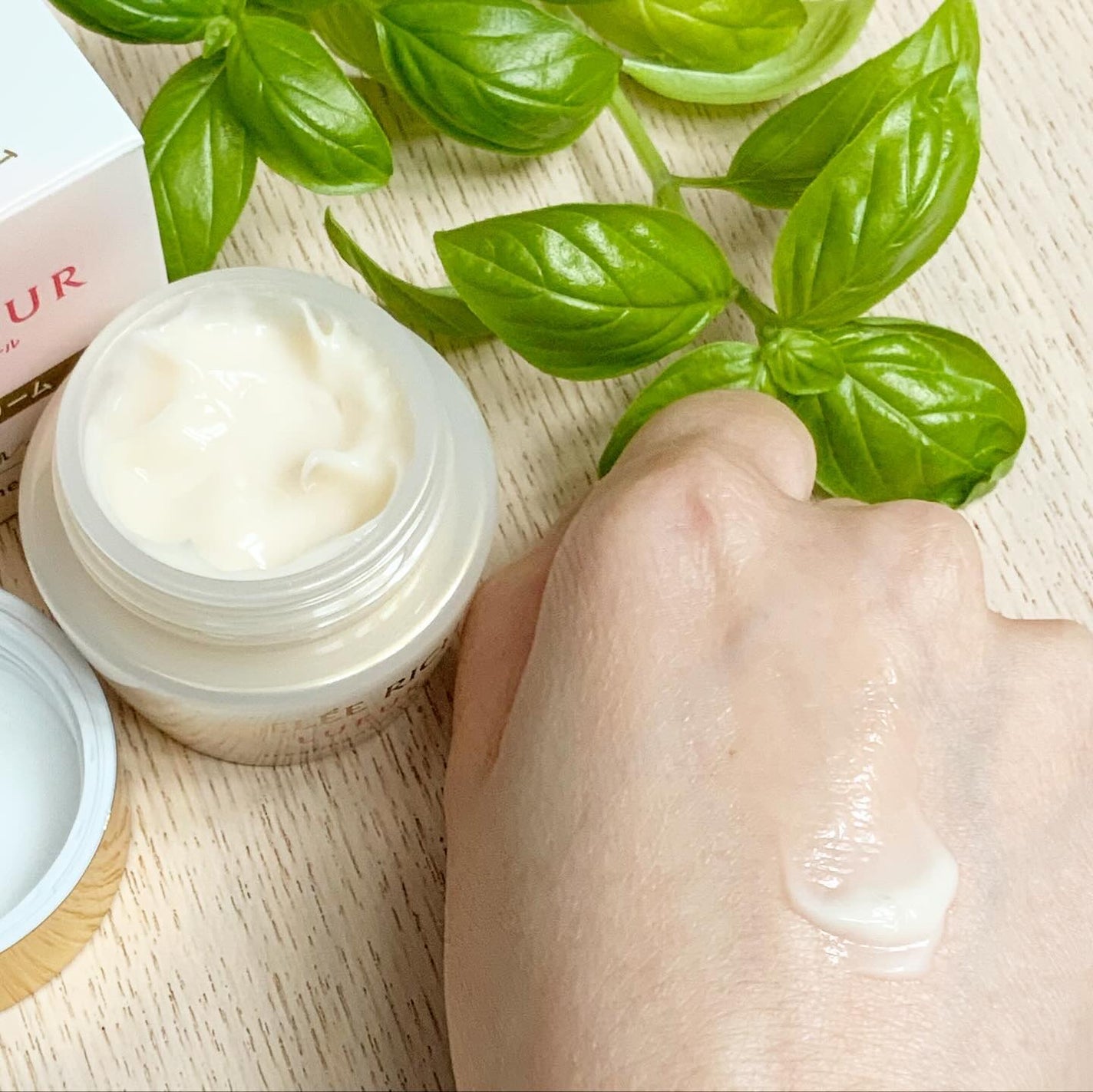 リュール トリートメントクリーム/ジュレリッチ/フェイスクリームを使ったクチコミ(4枚目)