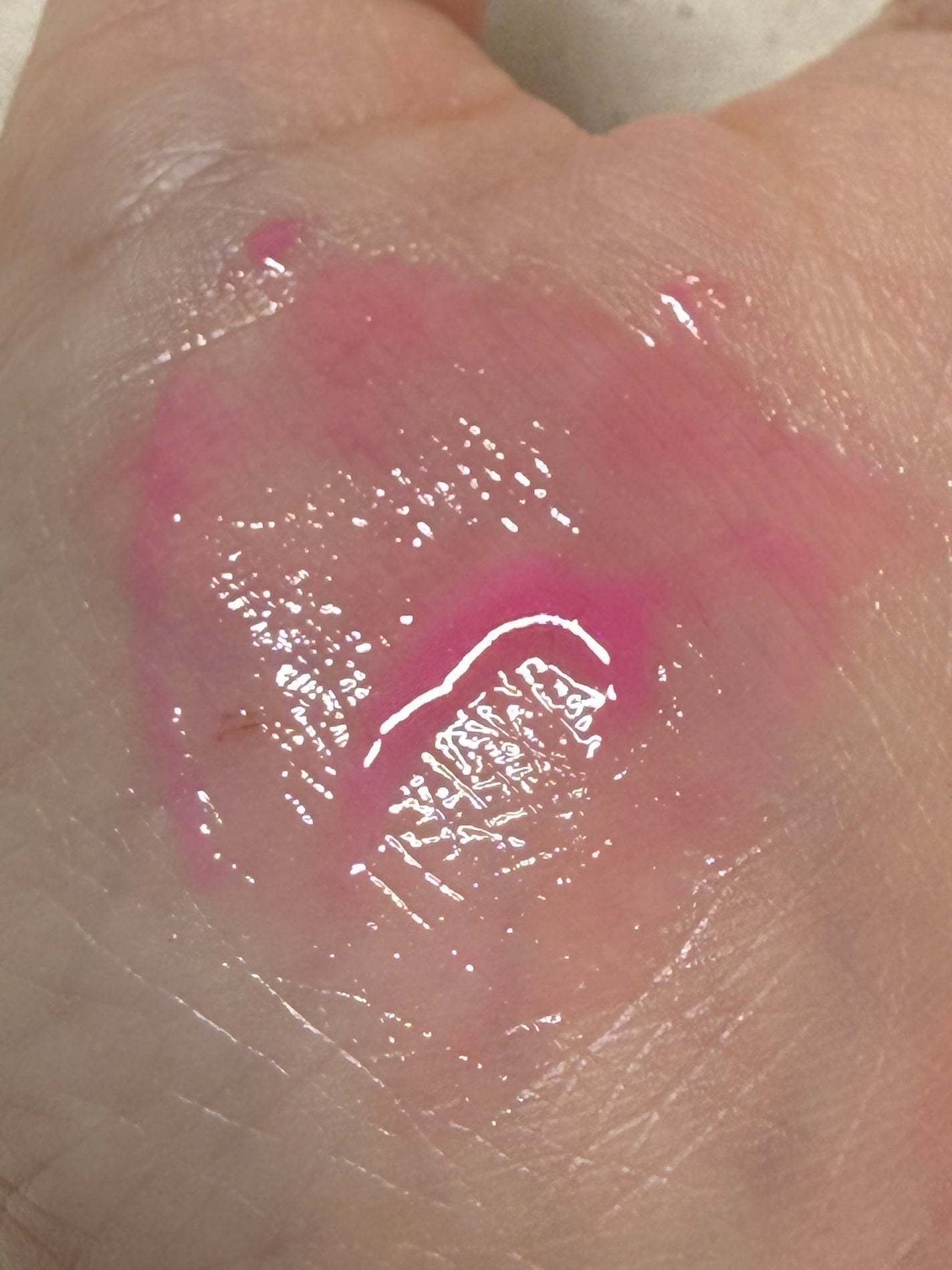 スクワート プランピング グロス スティック/M・A・C/リップバームを使ったクチコミ(4枚目)