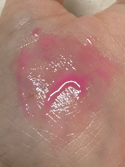 スクワート プランピング グロス スティック/M・A・C/リップバームを使ったクチコミ(4枚目)