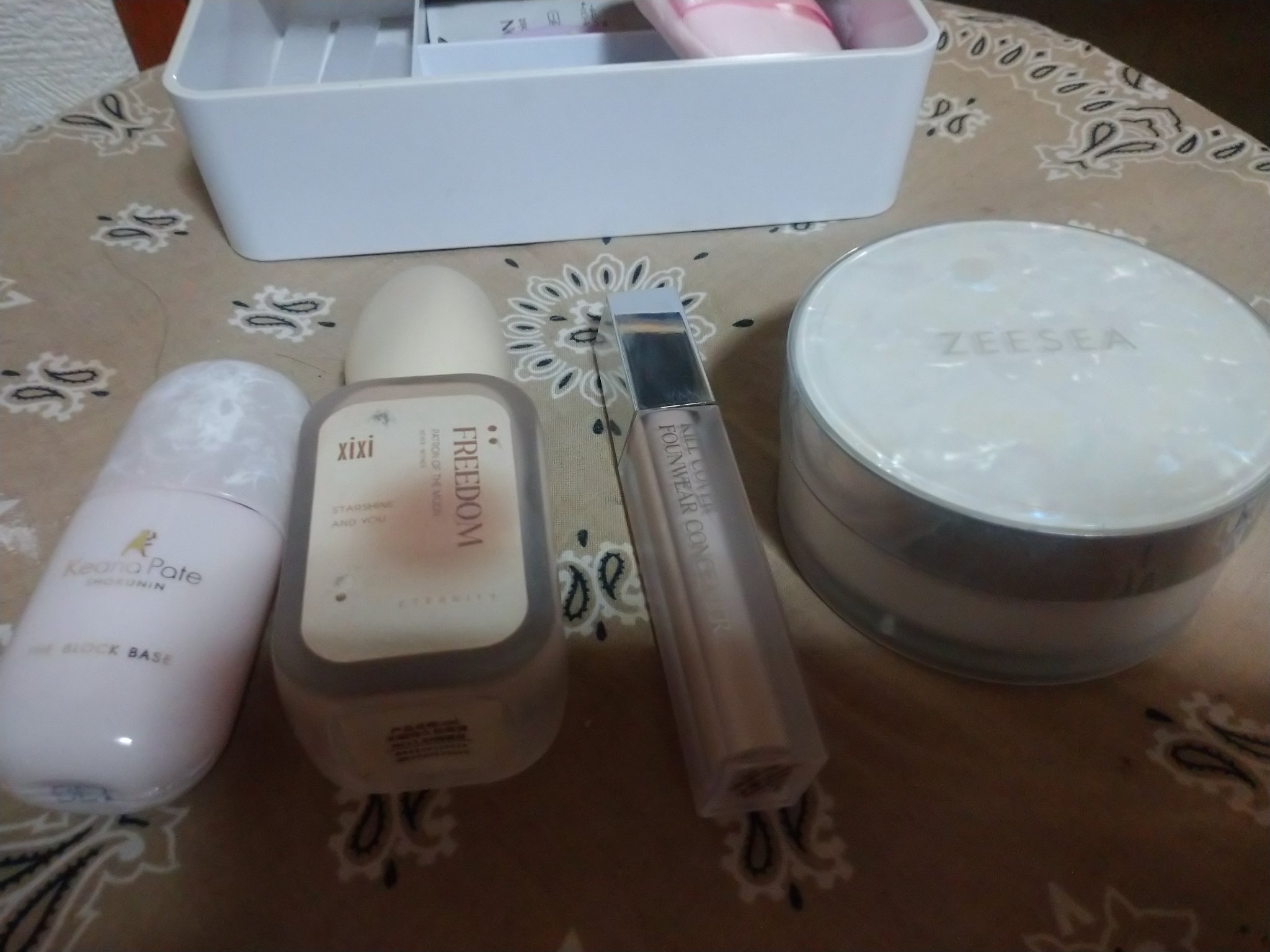 フリーダムリキッドファンデーション/xixi/リキッドファンデーションを使ったクチコミ（1枚目）