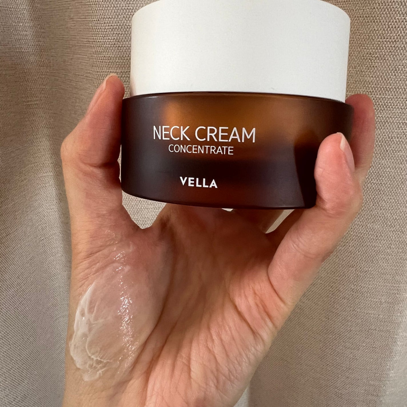 NECK CREAM WHITE/VELLA/フェイスクリームを使ったクチコミ(3枚目)