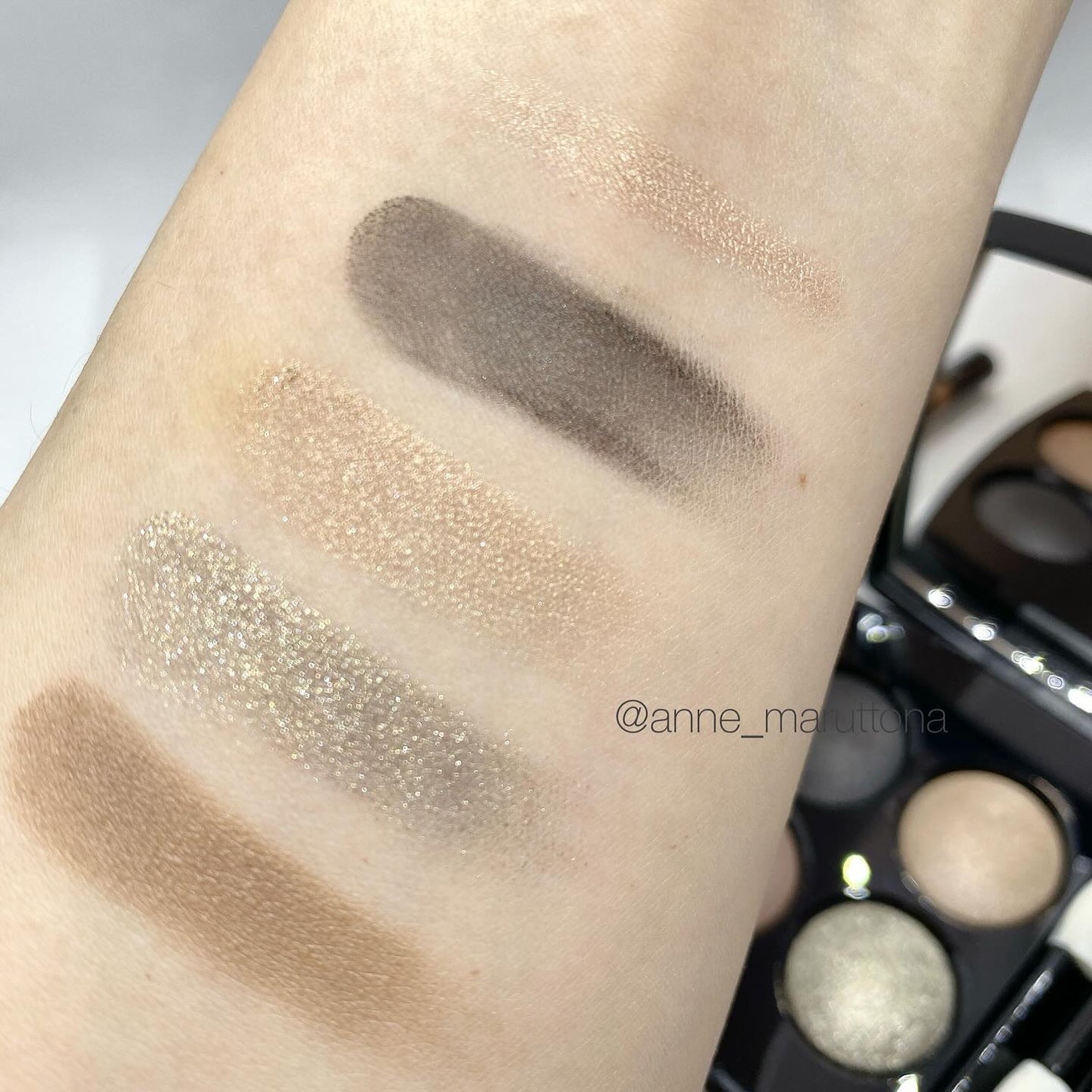 レ キャトル オンブル/CHANEL/アイシャドウパレットを使ったクチコミ(4枚目)