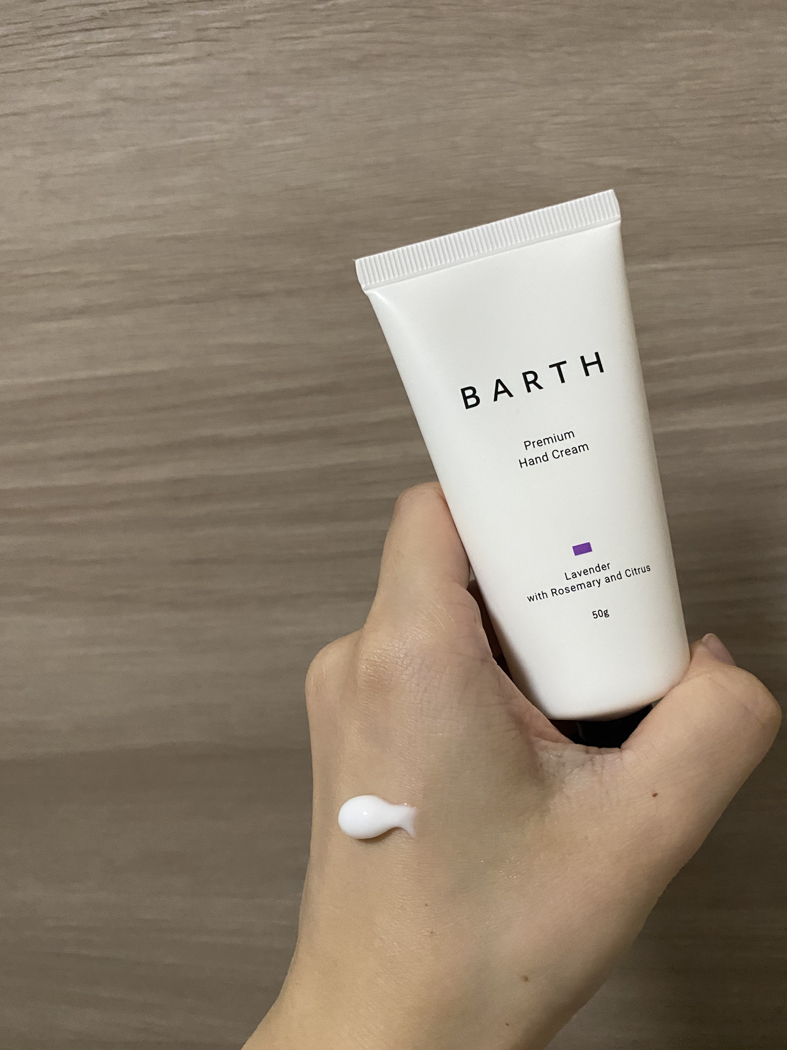 プレミアムハンドクリーム ラベンター/BARTH/ハンドクリームを使ったクチコミ（2枚目）
