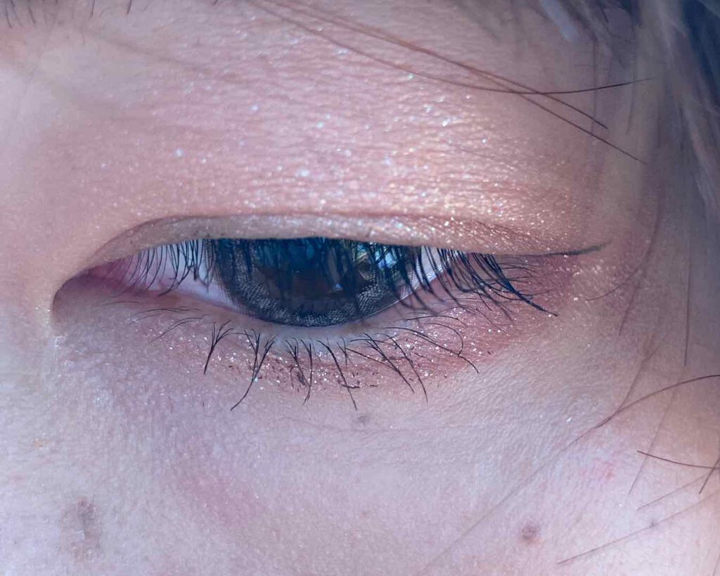 シャドーカスタマイズ/MAJOLICA MAJORCA/単色アイシャドウを使ったクチコミ（3枚目）