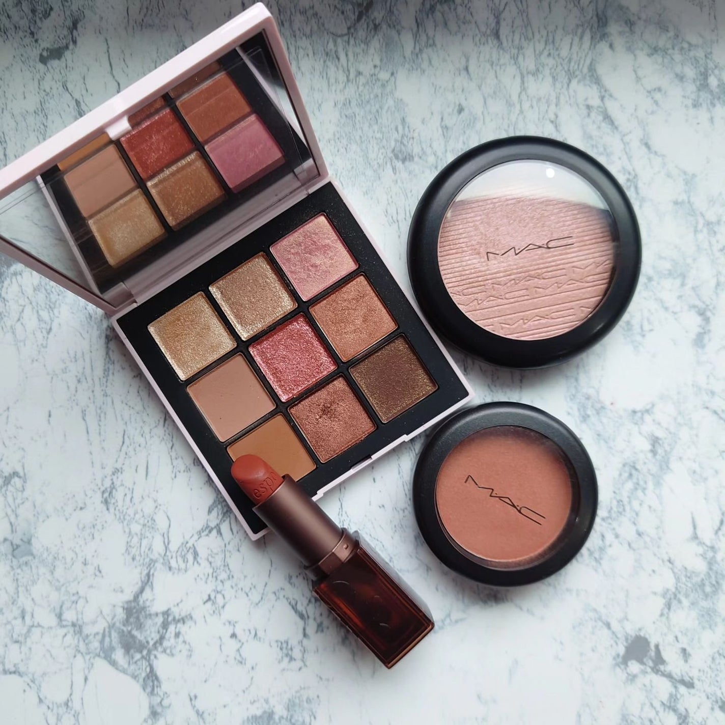 オーガズムライジング アイシャドーパレット/NARS/アイシャドウパレットを使ったクチコミ(3枚目)