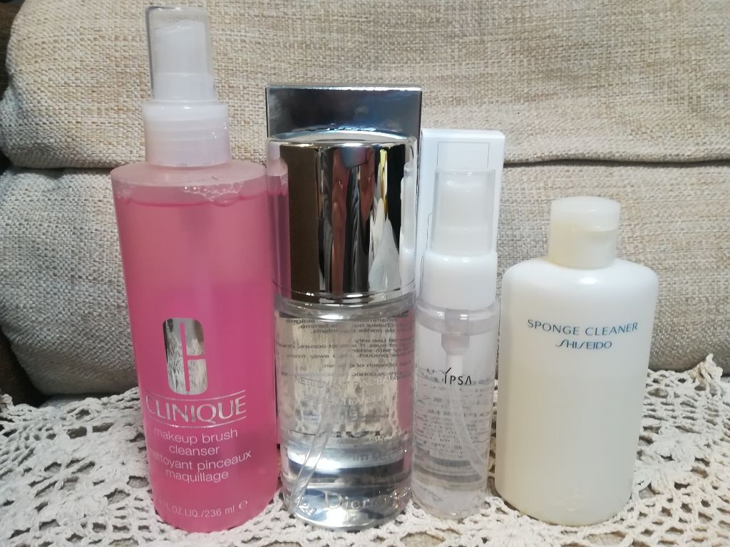 メークアップ ブラシ クレンザー/CLINIQUE/その他化粧小物を使ったクチコミ（1枚目）