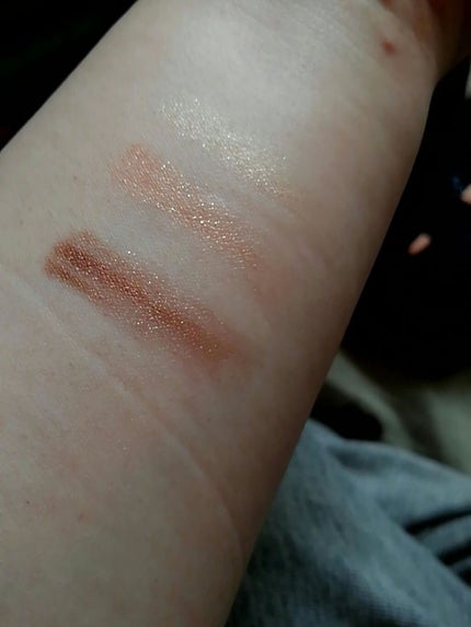 トーンアップアイシャドウ/CEZANNE/アイシャドウパレットを使ったクチコミ(3枚目)