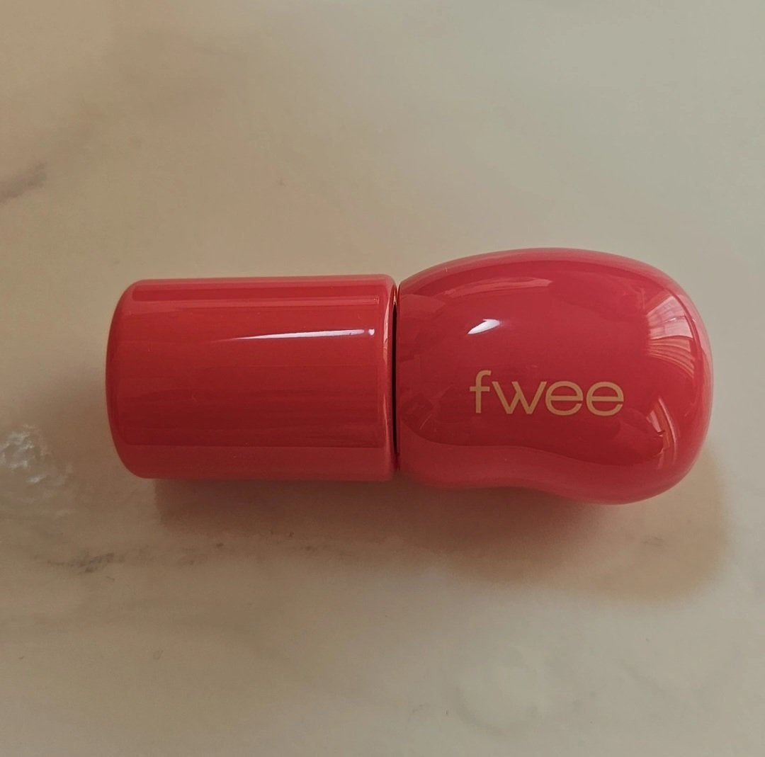 フィー 3Dボリューミンググロス/fwee/リップグロスを使ったクチコミ(1枚目)